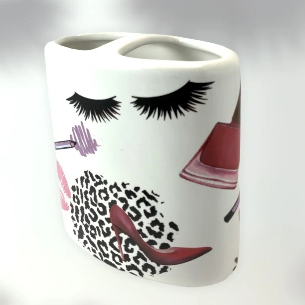 Fashion Girl Boss Toothbrush Holder Ceramic Bath Accessory Makeup Animal Print